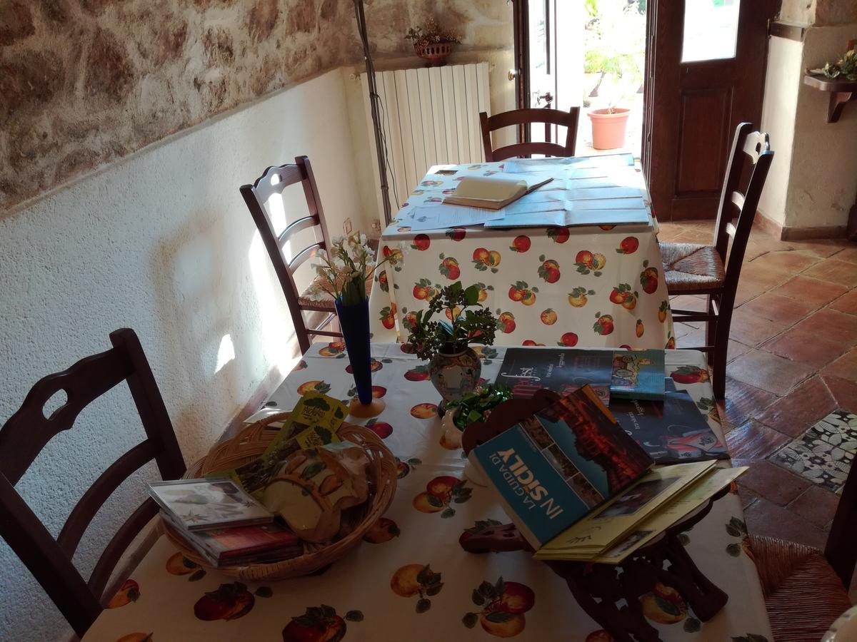 Le Case Di S. Andrea Buccheri Luaran gambar